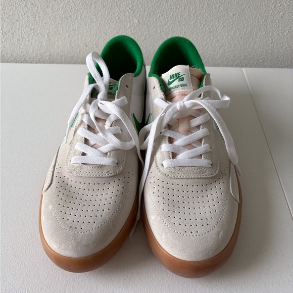 Nike SB Heritage Vulc Men 11.5 White/Lucky Green Gum Sole Athletic Skate Suede - Picture 5 of 12